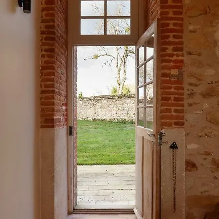 Le Domaine De - Pierres D'histoire