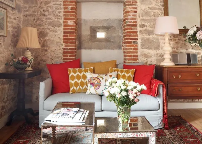 Le Domaine De - Pierres D'histoire *