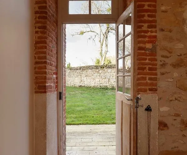 Le Domaine De - Pierres D'histoire